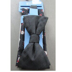 Countess Mara Men's Pre-Tied Bow Tie and Pocket Square Set, Black Santa Claus